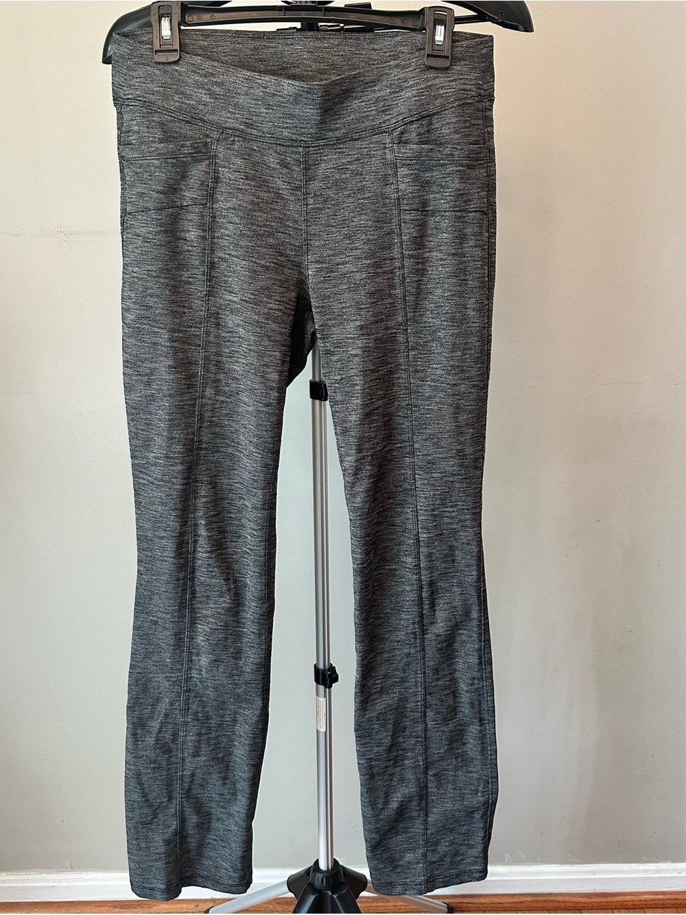 Athleta Metro Classic Flare Pants Womens Medium Heather Gray Yoga Loungewear